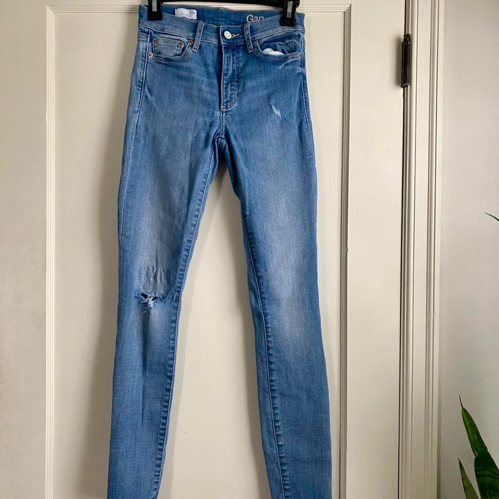 GAP True Skinny Women's blue jeans - size 25r